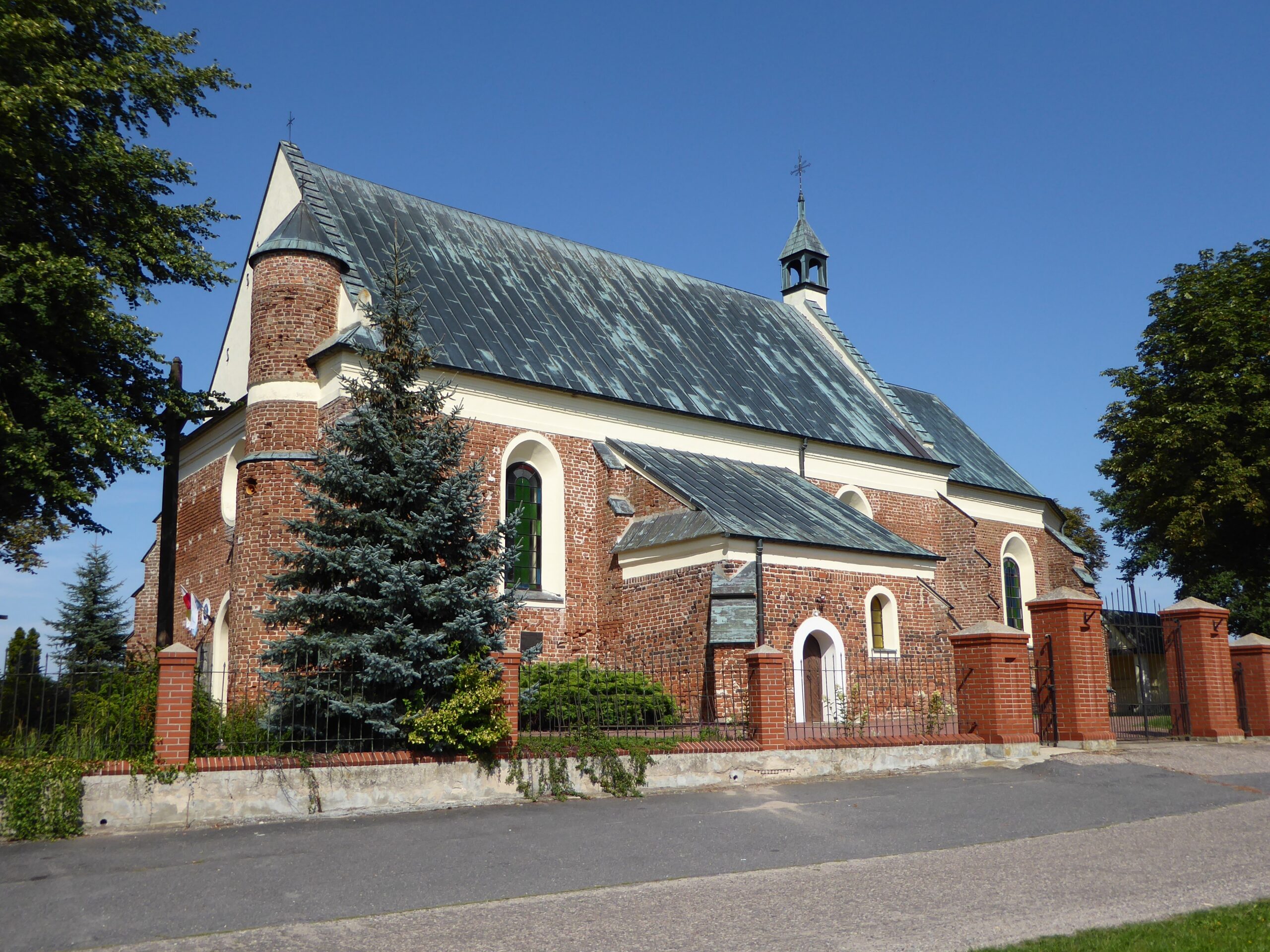 2 Kościół parafialny pw. Bożego Ciała i św. Jadwigi Śląskiej w Orłowie. 1 Kościół parafialny pw. Bożego Ciała i św. Jadwigi Śląskiej w Orłowie.