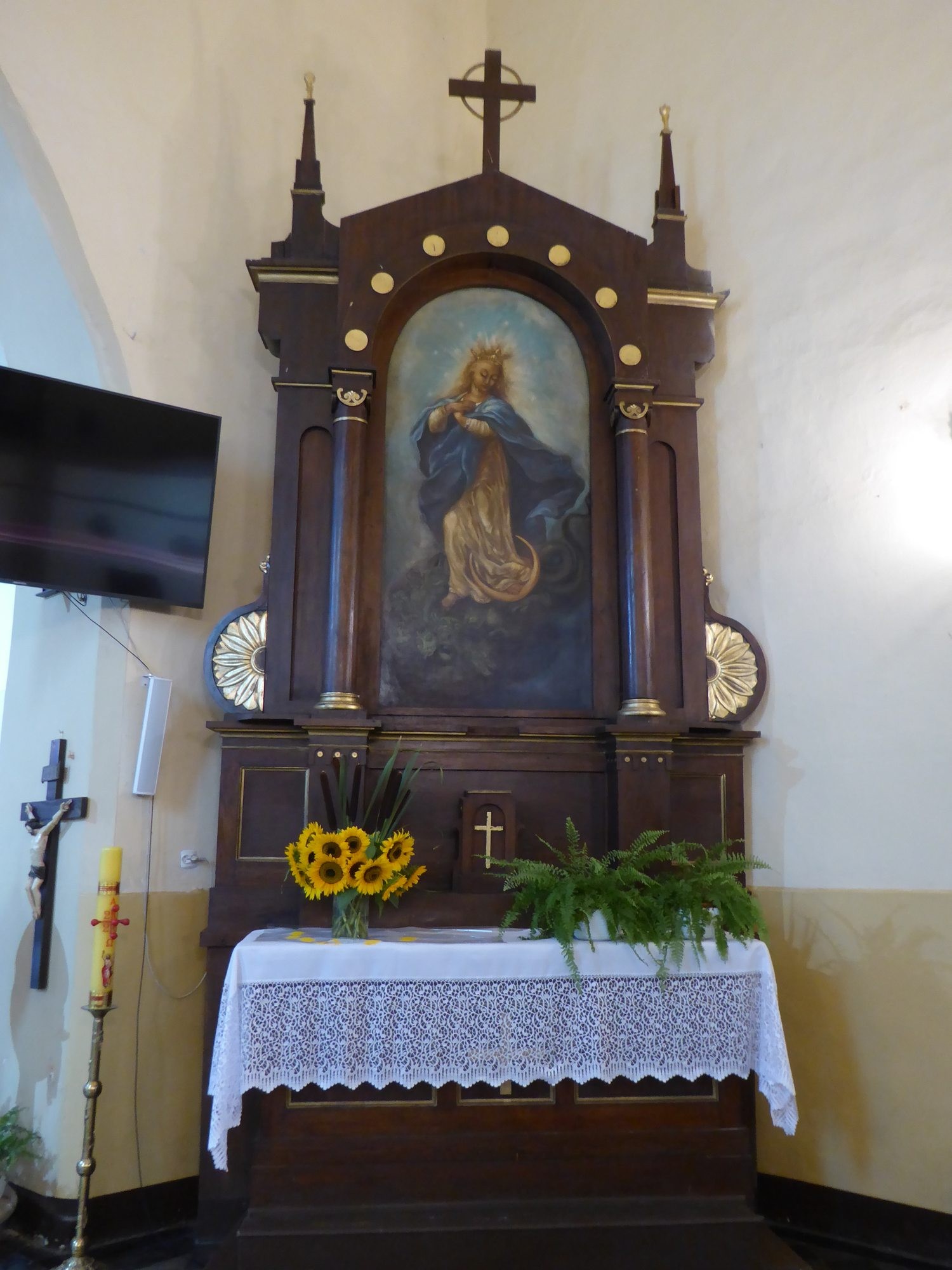 2 Kościół parafialny pw. Bożego Ciała i św. Jadwigi Śląskiej w Orłowie.